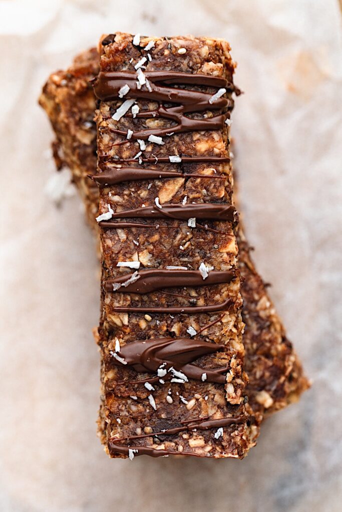 Chocolate Chip Granola Bars #granola #breakfast #snack #chocolate #nuts #vegan #dairyfree