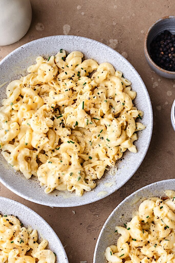 homemade mac and cheese with roux