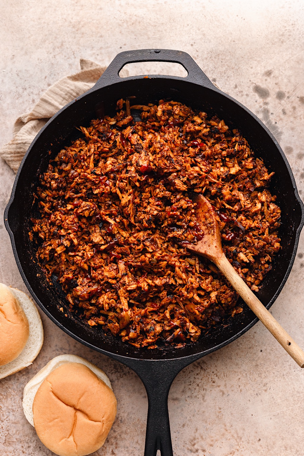 BBQ Tofu Pulled Pork #bbq #tofu #burger #vegan #meatfree