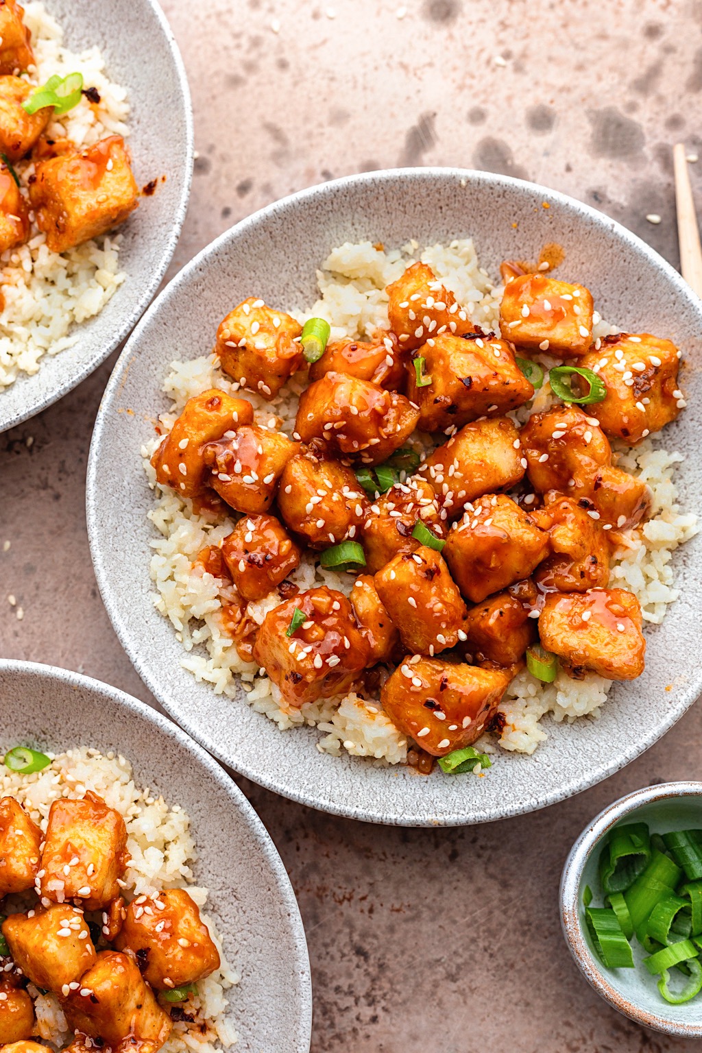 Sweet Chilli Garlic Tofu #spicy #chilli #asian #tofu #vegan #meatlessmeal 