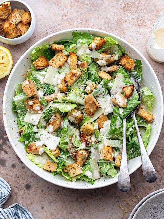 Vegan Chicken Caesar Salad #vegan #dairyfree #meatfree #salad #caesarsalad