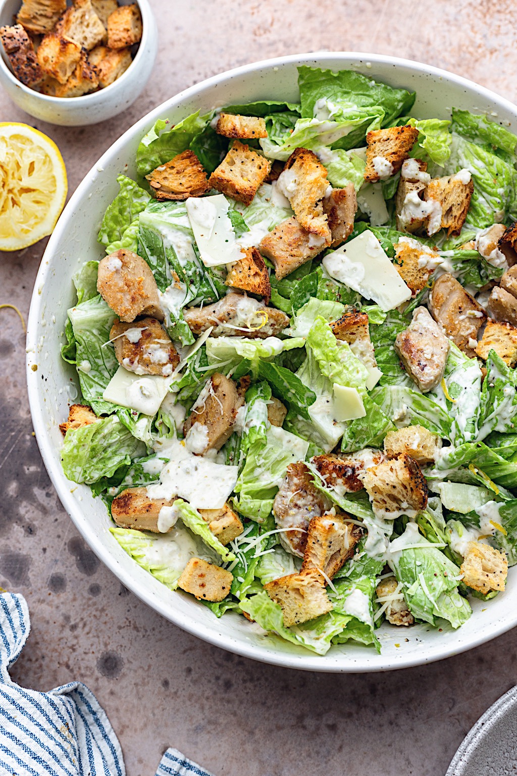 Vegan Chicken Caesar Salad #vegan #dairyfree #meatfree #salad #caesarsalad