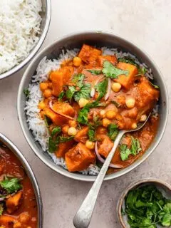 Sweet Potato and Chickpea Curry #sweetpotato #chickpea #spinach #curry #vegan