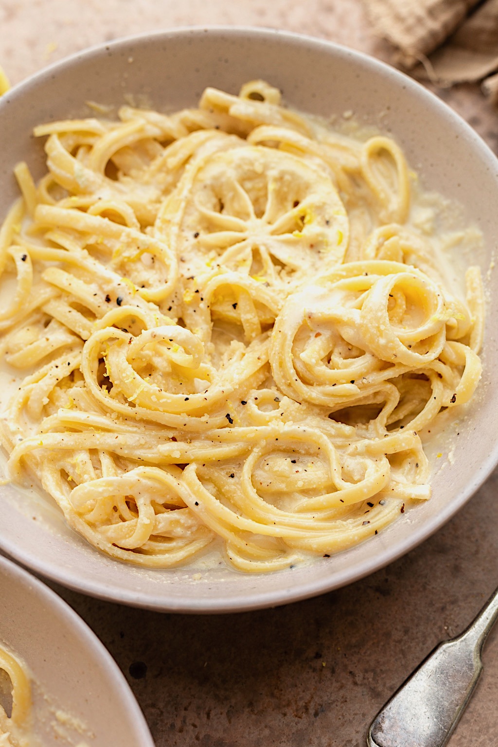 Vegan Creamy Lemon Pasta #lemon #pasta #dairyfree #vegan #summer #recipe