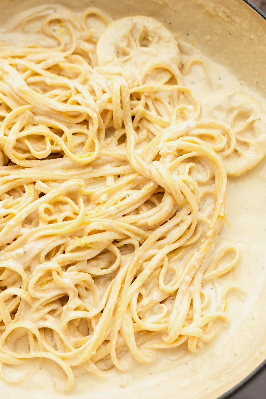 Vegan Creamy Lemon Pasta in Pan #lemon #pasta #dairyfree #vegan #summer #recipe